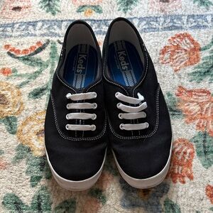 Keds Black Canvas Sneakers with White Elastic Laces
